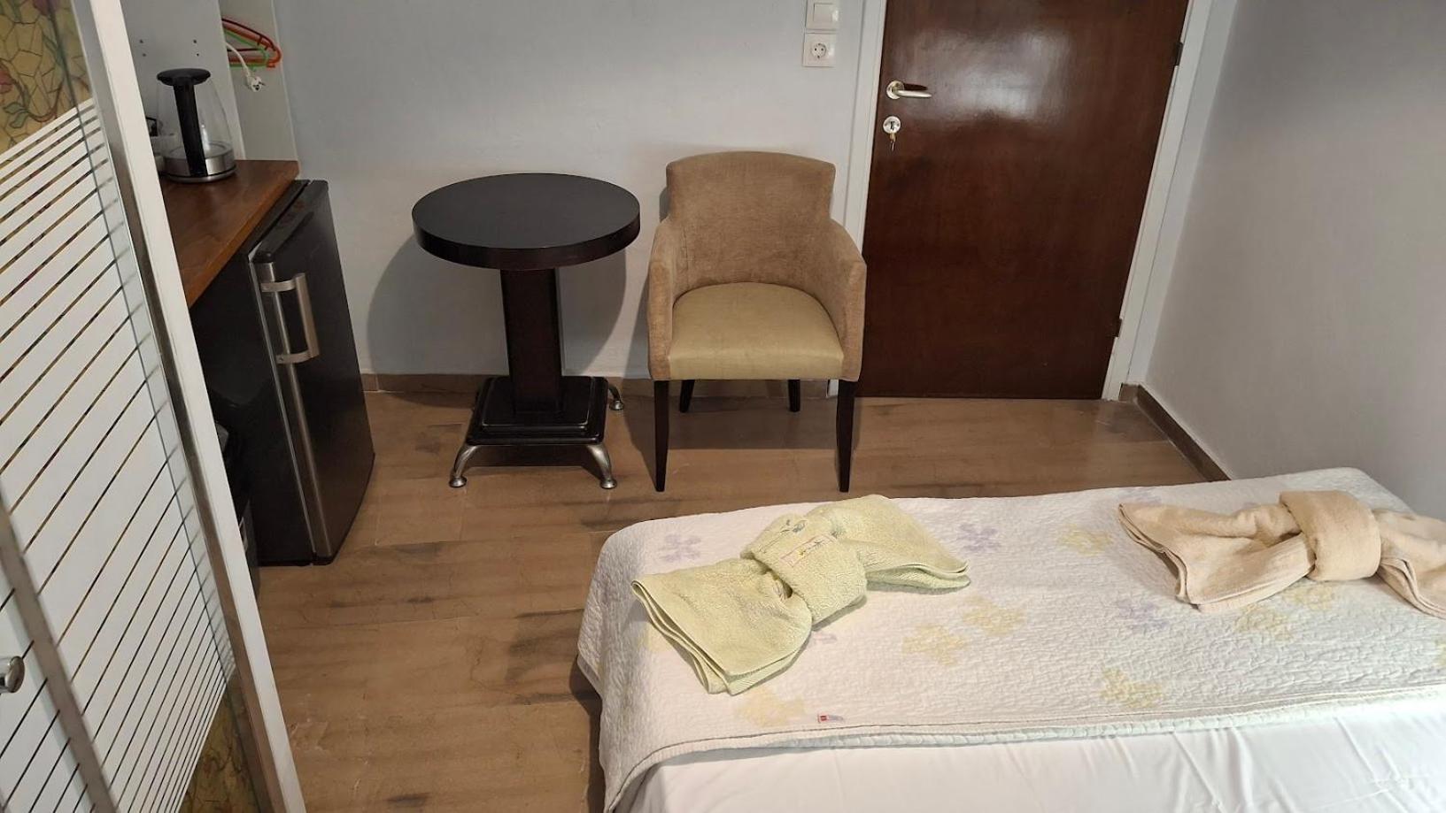 Nafpaktos Apartment And Studios In Port Habitación foto